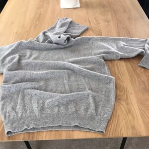 Cashmeres etc small oversized gray turtleneck sweater